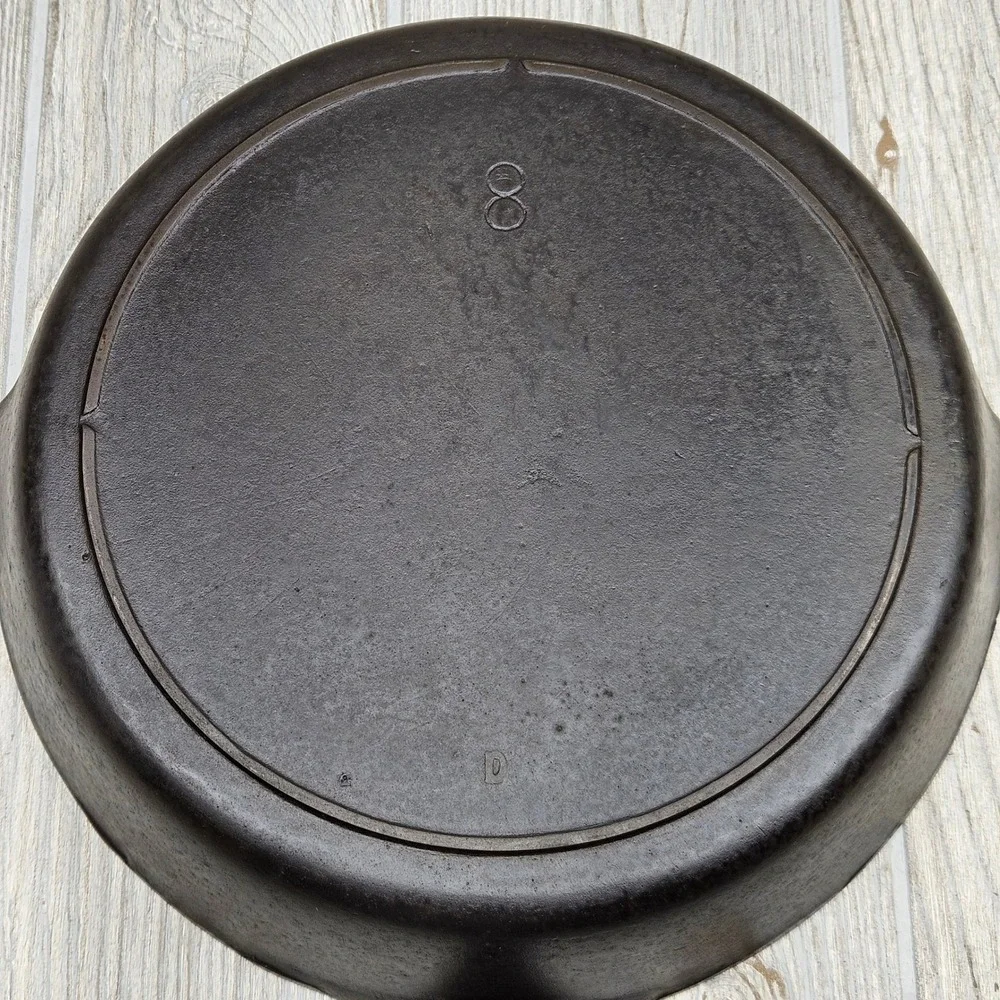Vintage Lodge 3 Notch Cast Iron Skillet 8 D Heat Ring 10.5 Inch Pan Dual Spout